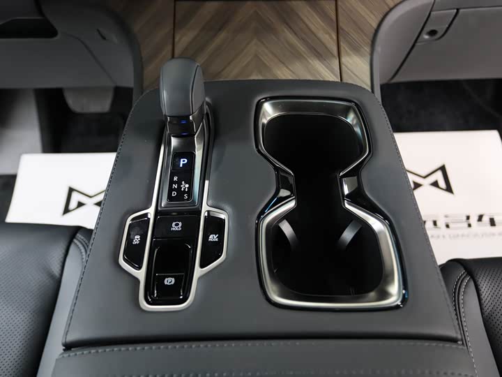 Lexus LM 2023 2023款 350h 七座隽雅版