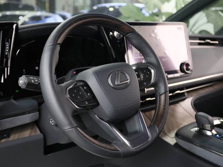 Lexus LM 2023 2023款 350h 七座隽雅版