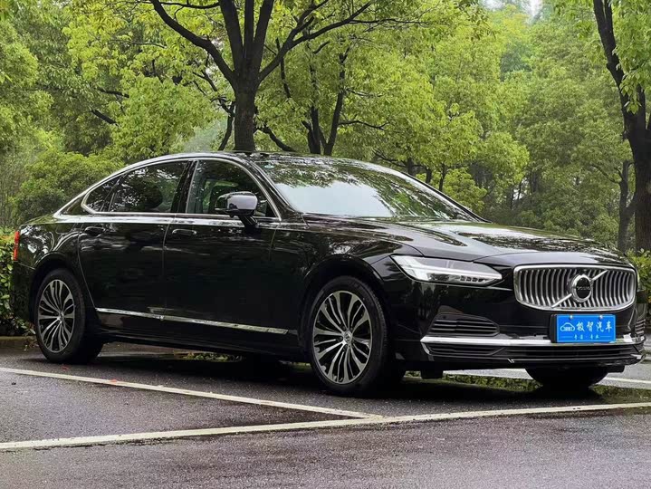 Volvo S90 Hybrid 2024 2024款 插电式混动 四驱长续航智逸豪华版