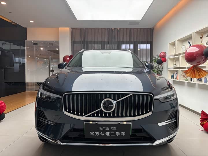 Volvo XC60 Hybrid 2025 2025款 插电式混动 长续航四驱智雅豪华版