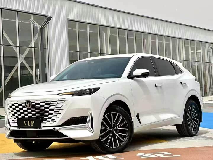 Changan UNI-K 2023 2023款 2.0T 两驱悦享型