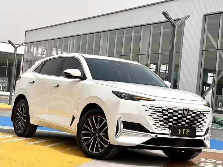 Changan UNI-K 2023 2023款 2.0T 两驱悦享型