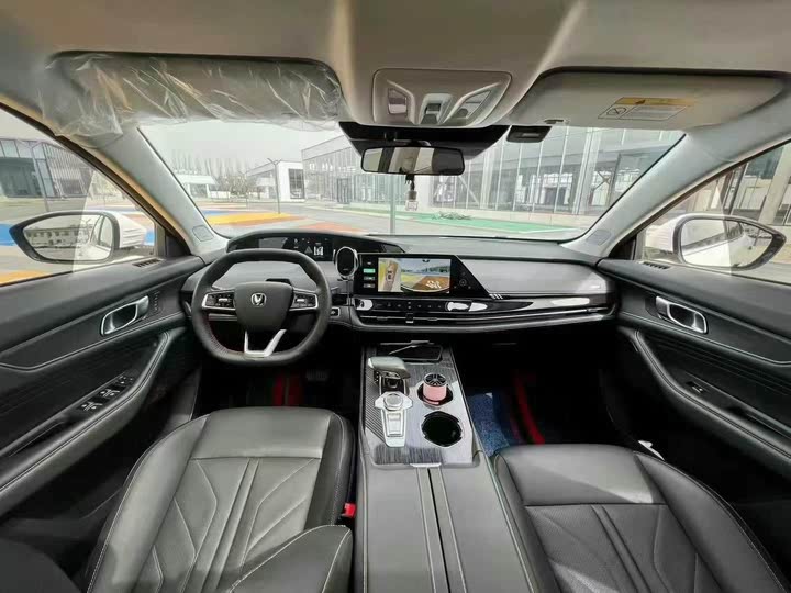 Changan UNI-K 2023 2023款 2.0T 两驱悦享型