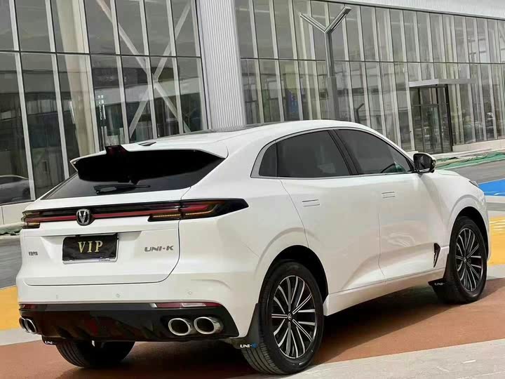 Changan UNI-K 2023 2023款 2.0T 两驱悦享型