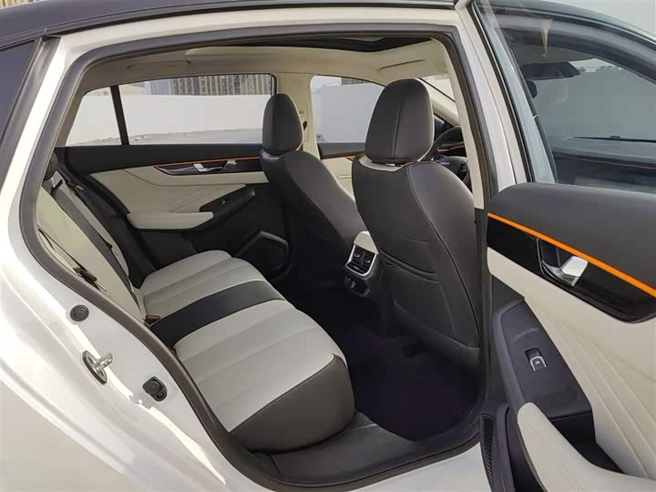 Dongfeng Aeolus Yixuan Max 2022 2022款 1.5T 超帅潮爸版