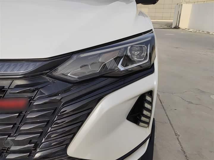 Dongfeng Aeolus Yixuan Max 2022 2022款 1.5T 超帅潮爸版