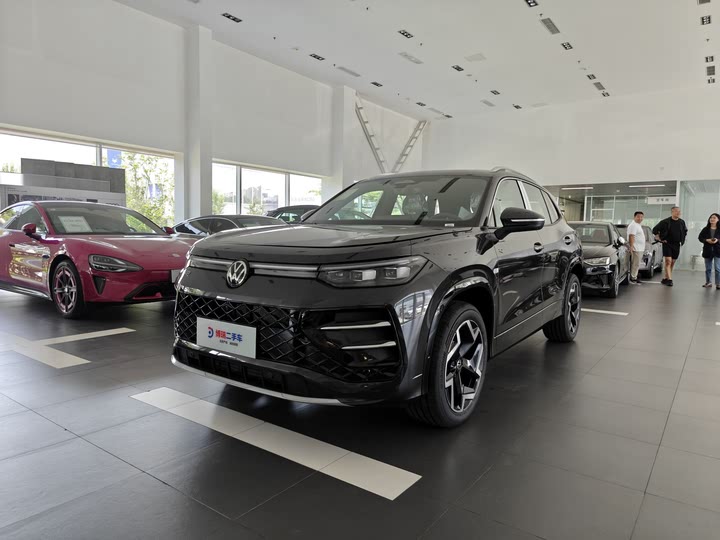 Volkswagen Tayron 2025 2025款 探岳L 330TSI 两驱精英City包