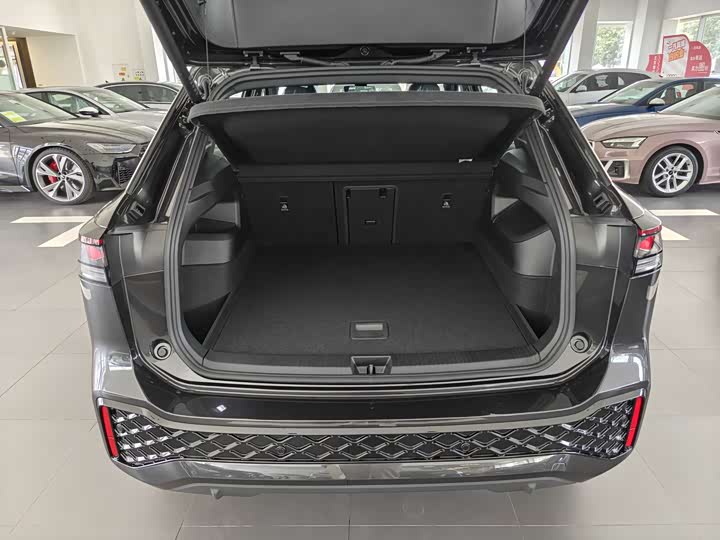 Volkswagen Tayron 2025 2025款 探岳L 330TSI 两驱精英City包