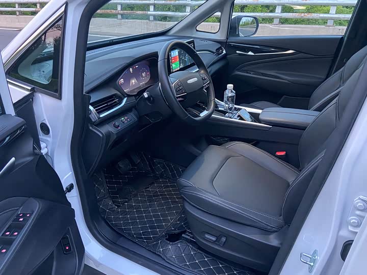 Maxus G50 2023 2023款 PLUS 1.5T 自动护航版