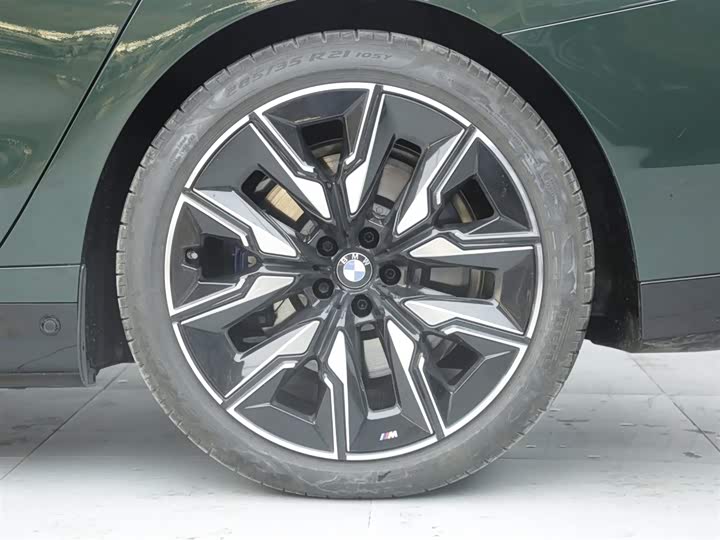 BMW i7 2023 2023款 M70L