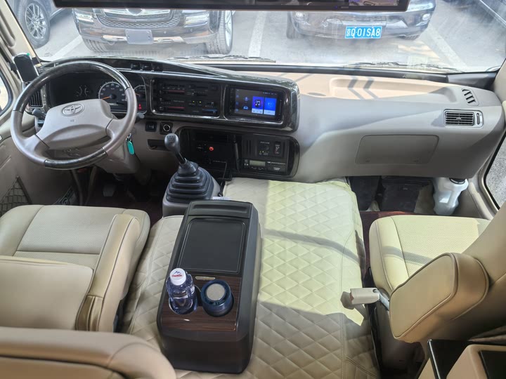 Toyota Coaster 2019 2019款 4.0L豪华车GRB53L-ZCMEK 20座9GR