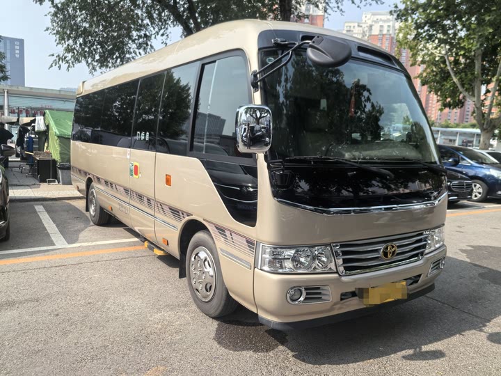 Toyota Coaster 2019 2019款 4.0L豪华车GRB53L-ZCMEK 20座9GR