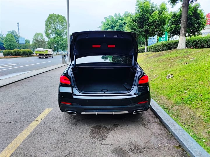 BMW 5 Series Hybrid 2022 2022款 535Le M运动套装