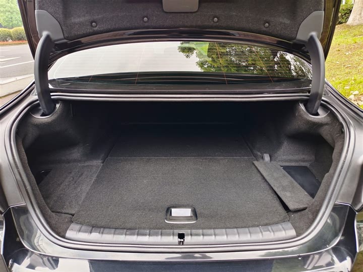 BMW 5 Series Hybrid 2022 2022款 535Le M运动套装