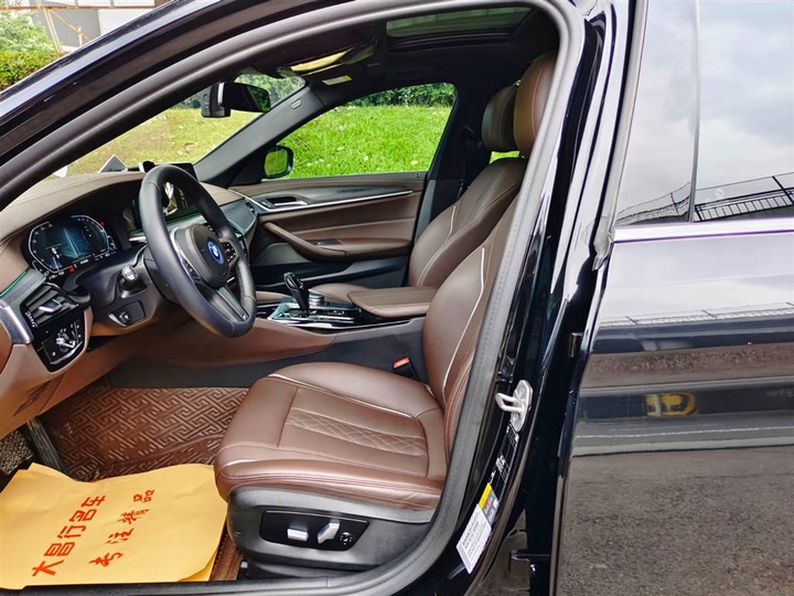 BMW 5 Series Hybrid 2022 2022款 535Le M运动套装