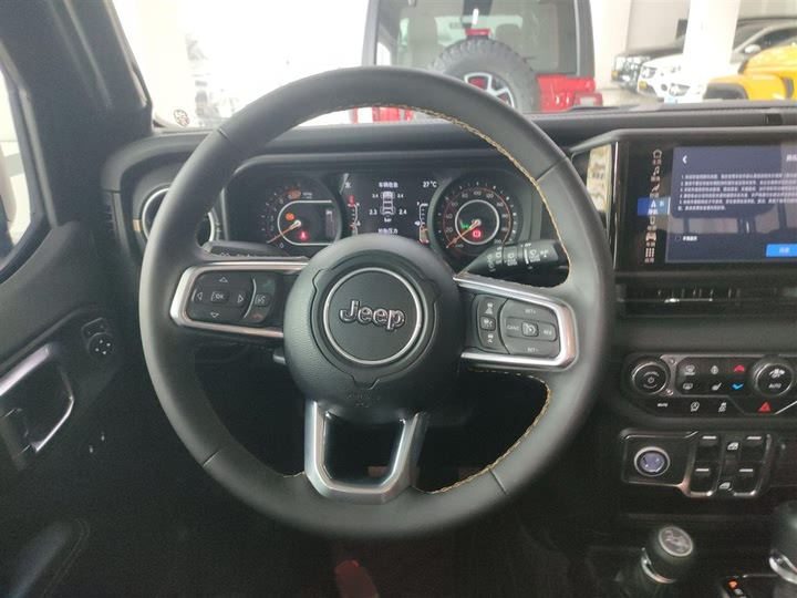 Jeep Wrangler 2024 2024款 2.0T 撒哈拉四门版