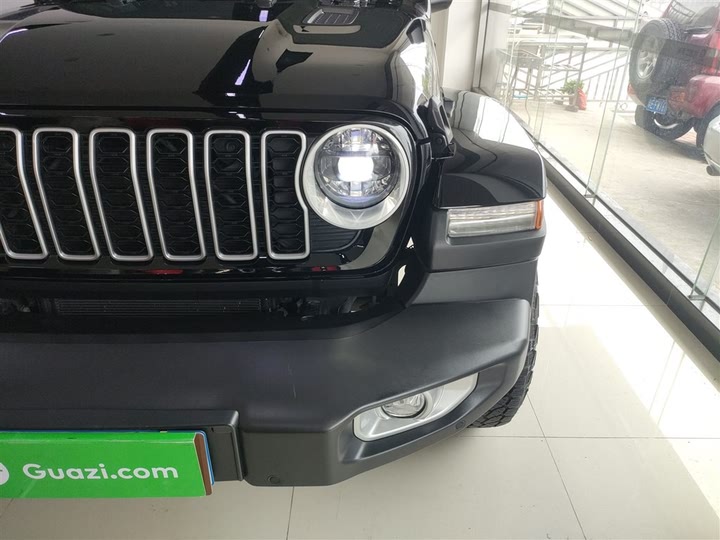 Jeep Wrangler 2024 2024款 2.0T 撒哈拉四门版