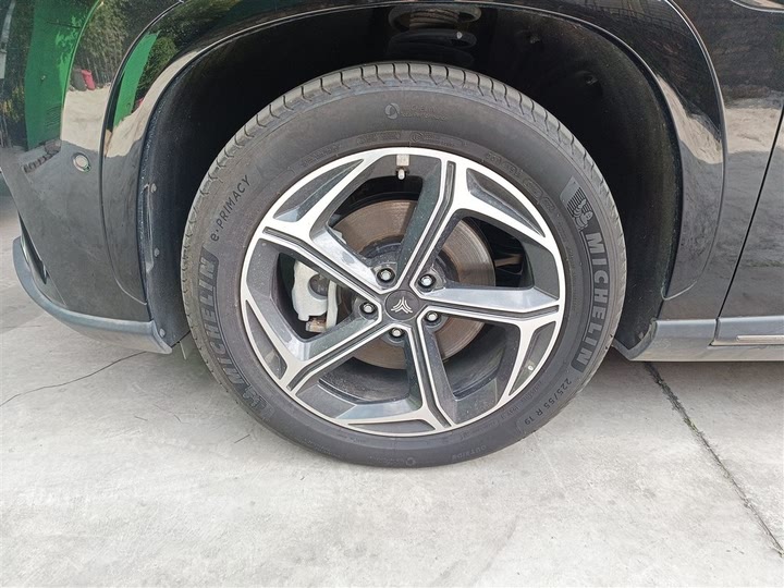 Hozon L 2024 2024款 增程 220 尊享版