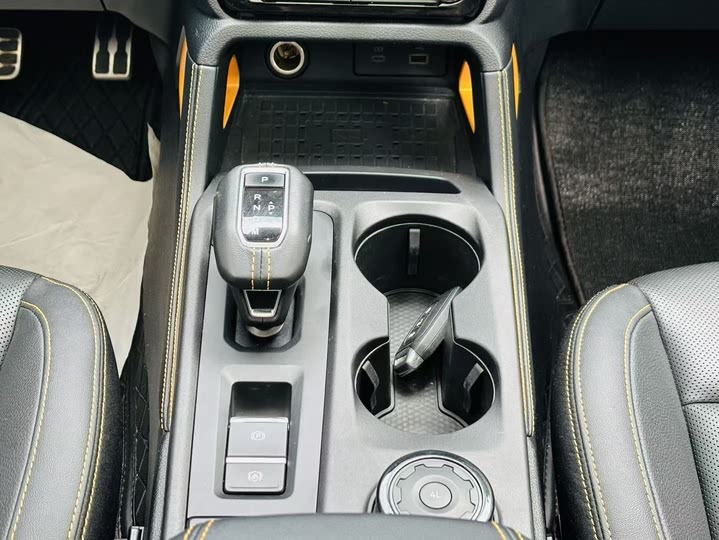 Ford Ranger 2023 2023款 野地四驱自动版 汽油