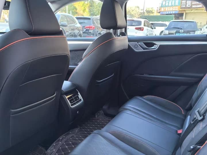 Wey Macchiato DHT 2021 2021款 1.5L DHT大师版