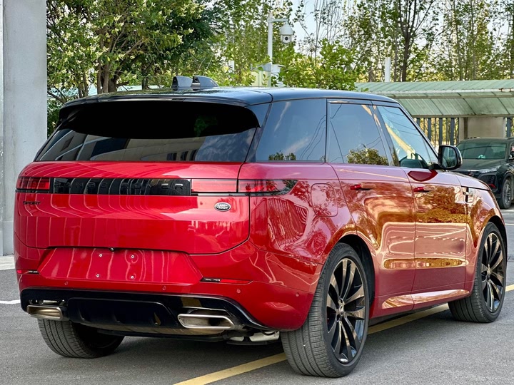 Land Rover Range Rover Sport Hybrid 2023 2023款 P510e 插电式电动混合版 首发版