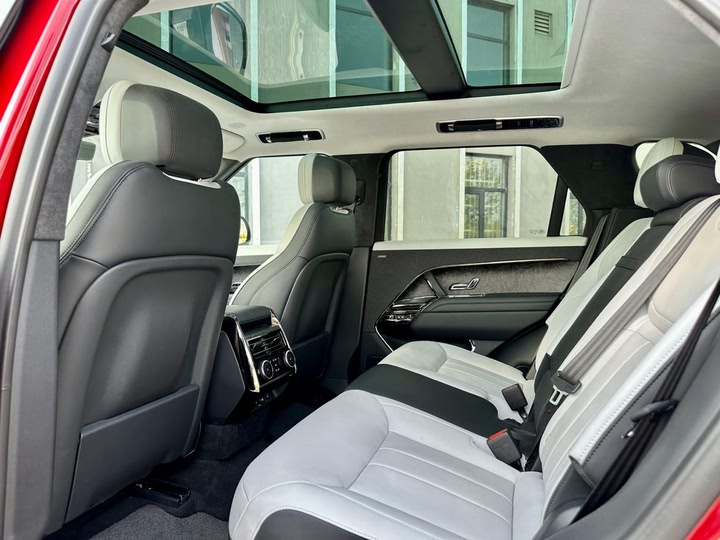 Land Rover Range Rover Sport Hybrid 2023 2023款 P510e 插电式电动混合版 首发版