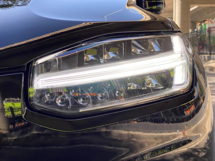 Volvo XC90 Hybrid 2022 2022款 E驱混动 T8 智尊豪华版 7座