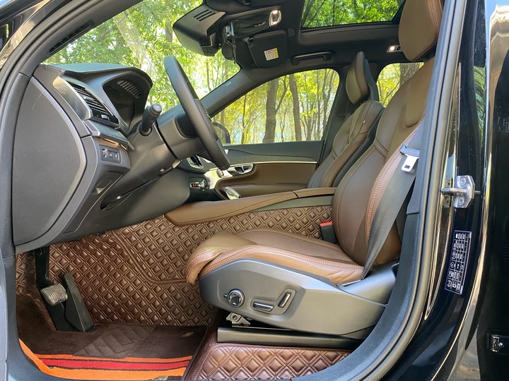 Volvo XC90 Hybrid 2022 2022款 E驱混动 T8 智尊豪华版 7座