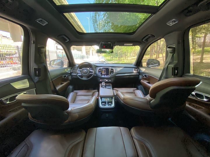 Volvo XC90 Hybrid 2022 2022款 E驱混动 T8 智尊豪华版 7座