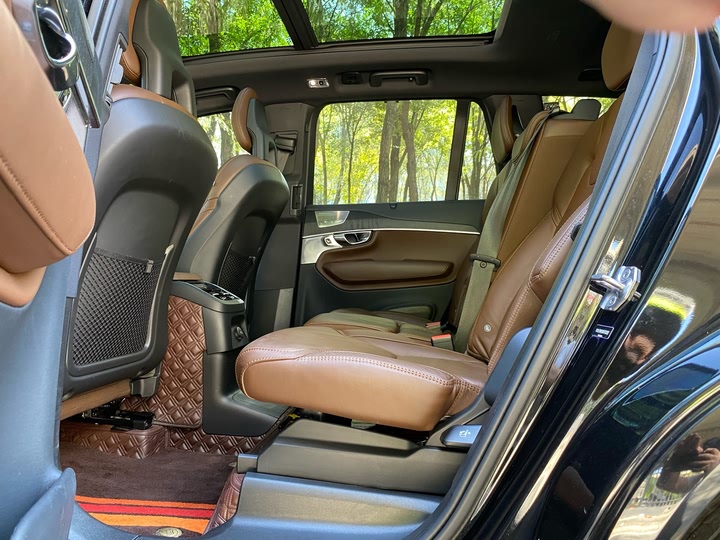 Volvo XC90 Hybrid 2022 2022款 E驱混动 T8 智尊豪华版 7座