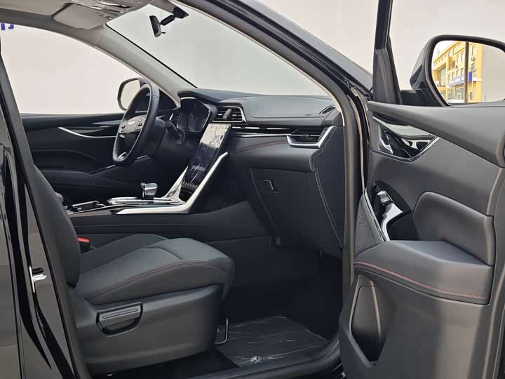 Maxus D60 2022 2022款 1.5T 自动智享版 5座