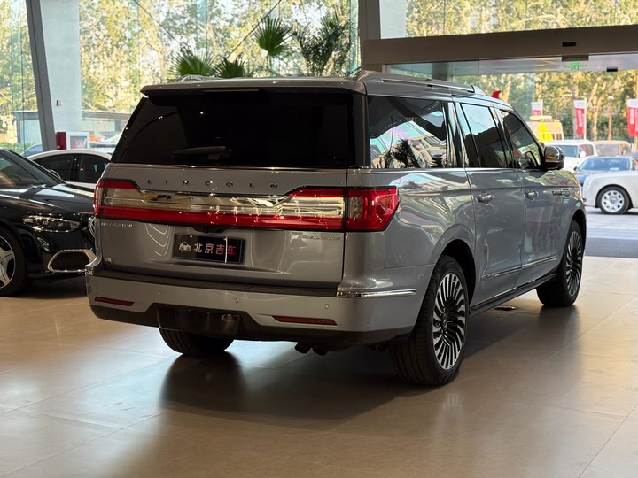 Lincoln Navigator 2020 2020款 3.5T 长轴总统版