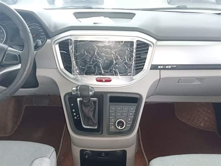 JAC Refine M4 2022 2022款 2.0TGDI 自动商旅版