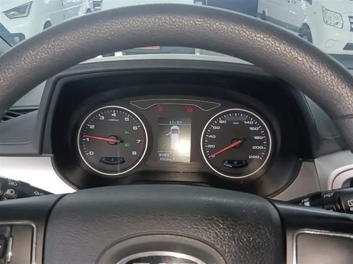 JAC Refine M4 2022 2022款 2.0TGDI 自动商旅版