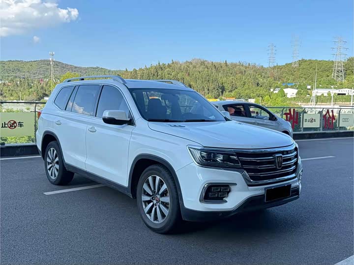 Roewe RX8 2019 2019款 30T 两驱超群旗舰版