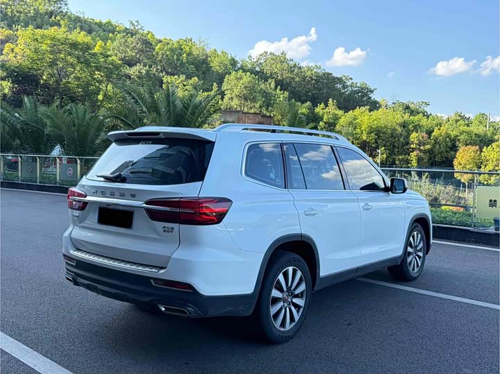 Roewe RX8 2019 2019款 30T 两驱超群旗舰版