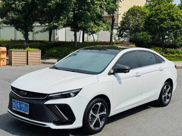 Geely Emgrand L 2022 2022款 1.4T CVT尊贵型