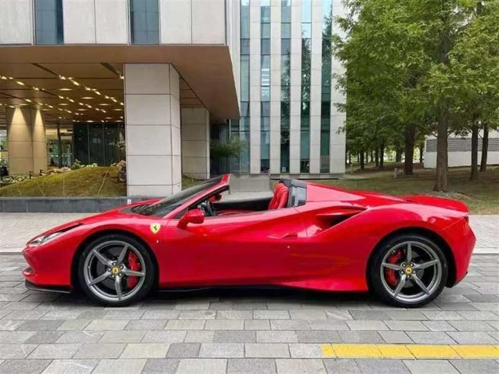 2020 Ferrari F8