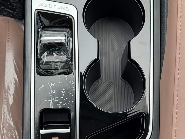 Bestune B70 2024 2024款 龙腾版 1.5T 领创型