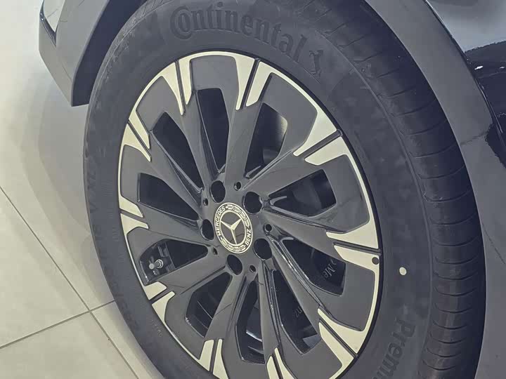 Mercedes-Benz V-Class 2024 2024款 V 300 L 长轴距豪华版