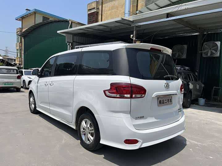 Maxus G10 2022 2022款 2.0T 自动智享版 汽油 7座