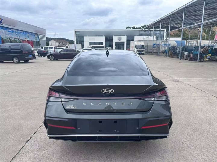 Hyundai Elantra N line 2023 2023款 1.5L CVT LUX尊贵版