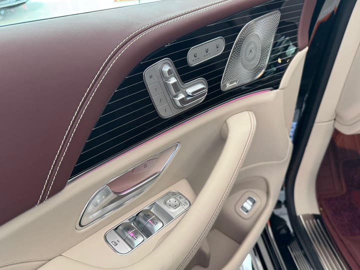 Mercedes-Benz GLS-Class 2025 2025款 GLS 450 4MATIC 动感型