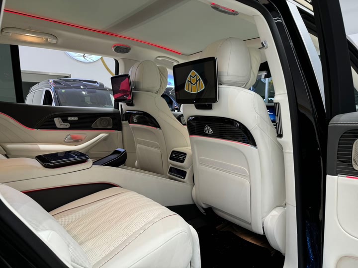 Mercedes-Benz GLS-Class 2025 2025款 GLS 450 4MATIC 动感型