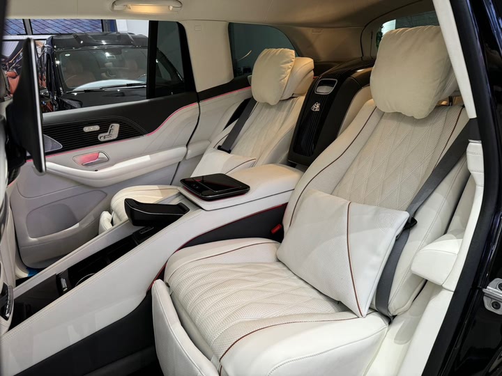 Mercedes-Benz GLS-Class 2025 2025款 GLS 450 4MATIC 动感型