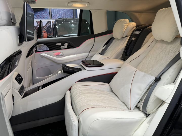 Mercedes-Benz GLS-Class 2025 2025款 GLS 450 4MATIC 动感型