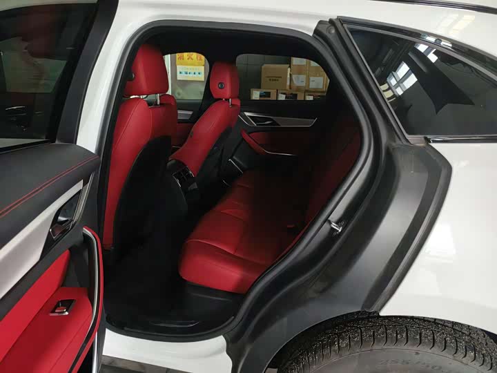 Jaguar F-Pace 2024 2024款 P250 R-Dynamic SE