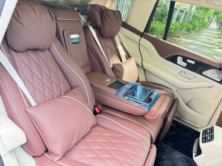 Mercedes-Benz GLS-Class 2025 2025款 GLS 450 4MATIC 时尚型