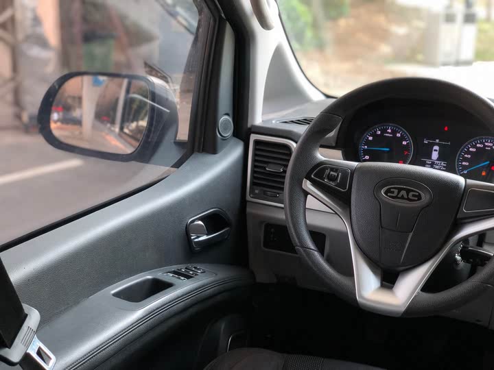 JAC Refine M4 2021 2021款 2.0L 手动舒适版