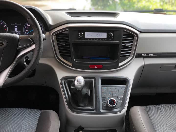 JAC Refine M4 2021 2021款 2.0L 手动舒适版